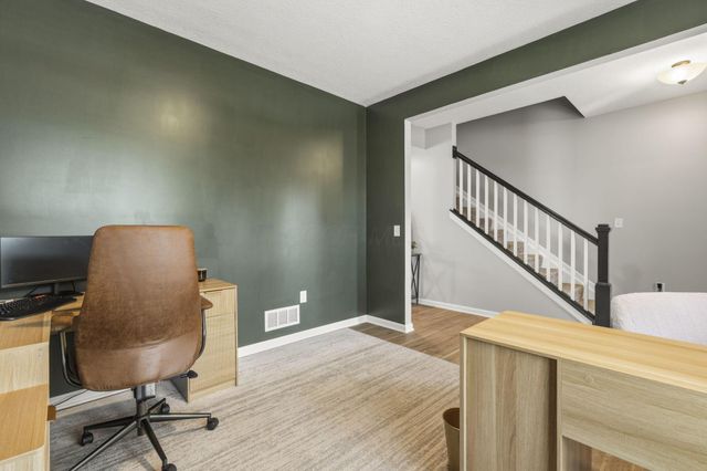 908 Heimat Haus Drive, Grove City, OH 43123