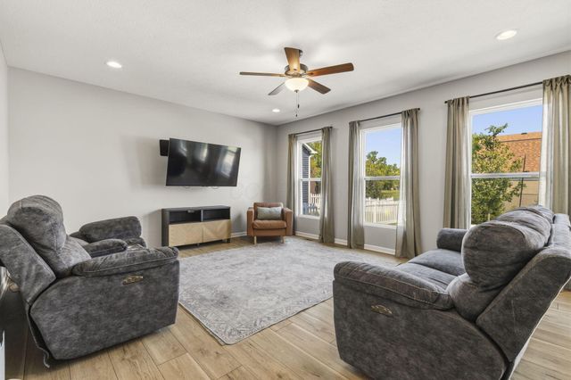 908 Heimat Haus Drive, Grove City, OH 43123