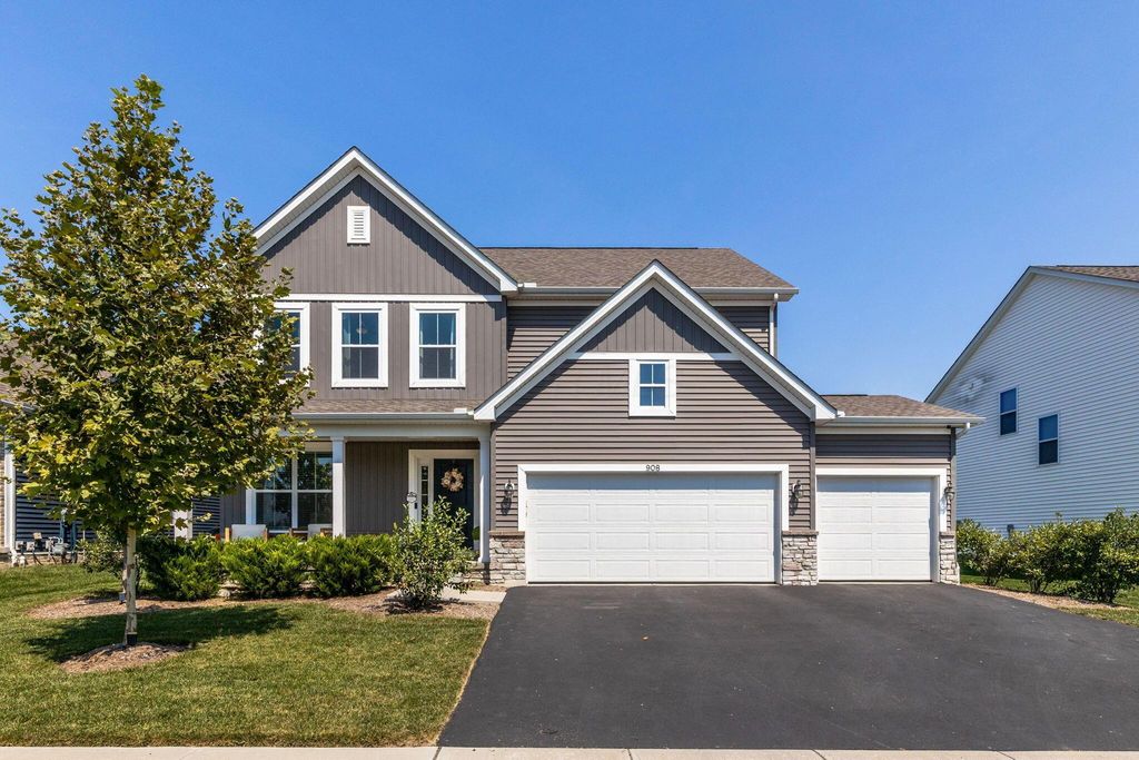 908 Heimat Haus Drive, Grove City, OH 43123