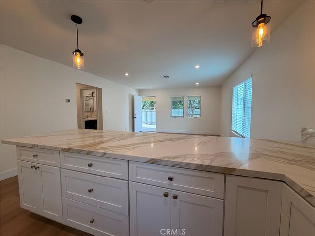 3436 Pontiac B, Jurupa Valley, CA 92509