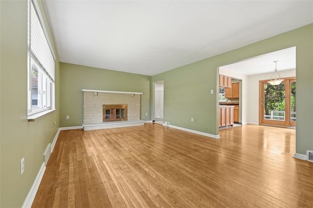 1806 Ferguson Rd, Mccandless, PA 15101