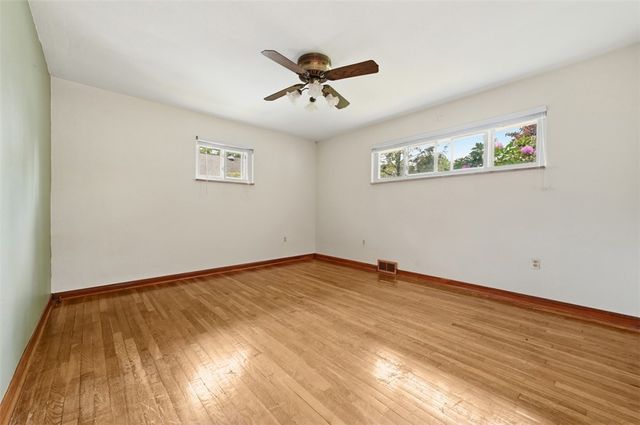1806 Ferguson Rd, Mccandless, PA 15101