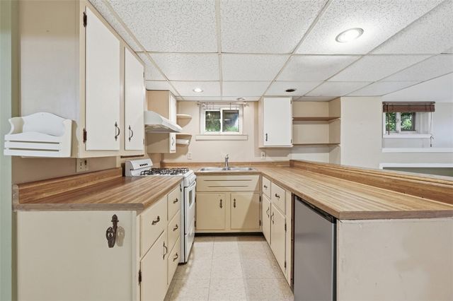 1806 Ferguson Rd, Mccandless, PA 15101