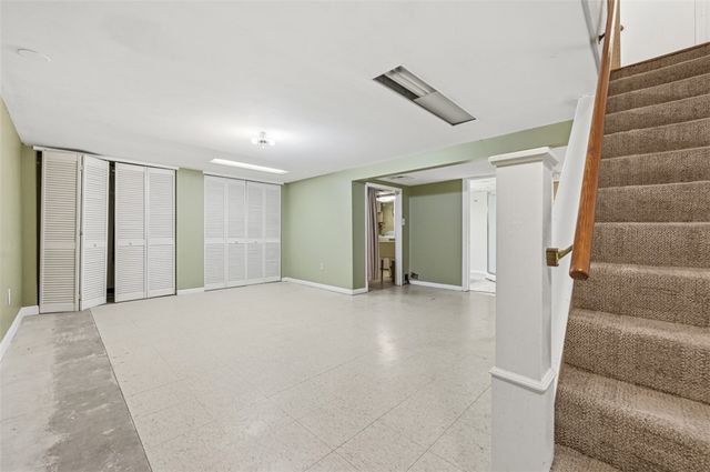 1806 Ferguson Rd, Mccandless, PA 15101