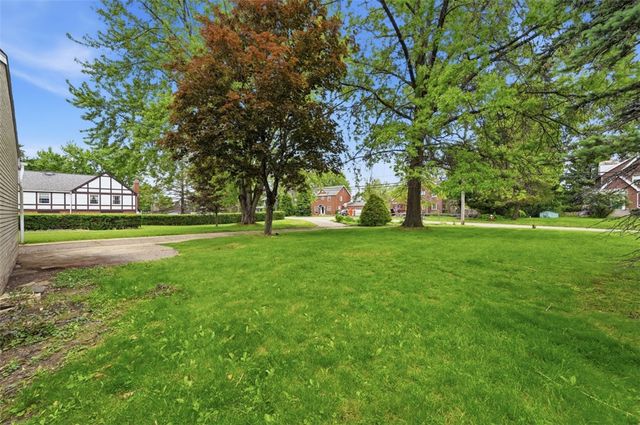 1806 Ferguson Rd, Mccandless, PA 15101