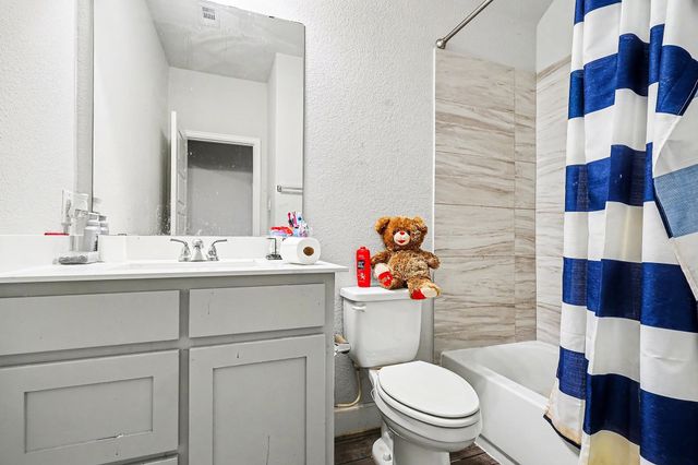 2208 Rothbury Drive, Forney, TX 75126