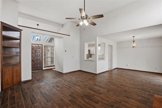 7713 Doris Drive, Oklahoma City, OK 73162