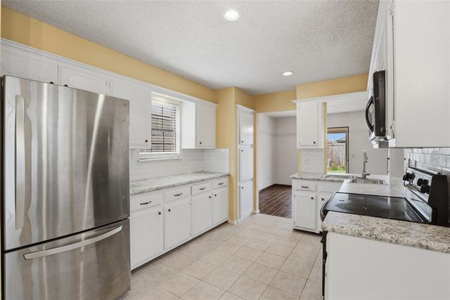 7713 Doris Drive, Oklahoma City, OK 73162