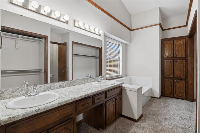 7713 Doris Drive, Oklahoma City, OK 73162