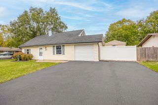 9448 Elm Avenue, Mokena, IL 60448