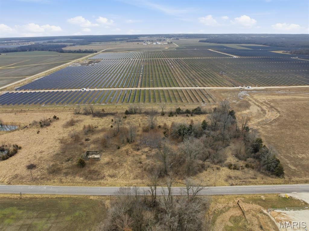 23372 Powerline Road, Warrenton, MO 63383