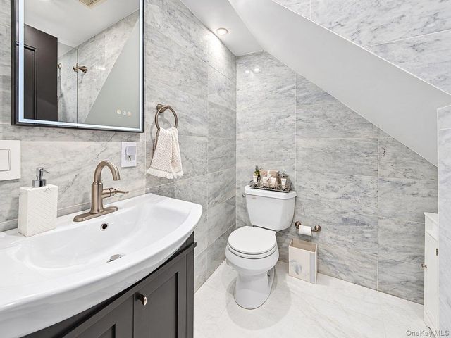 8494 Austin Street, Kew Gardens, NY 11415