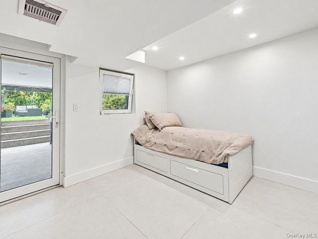 8494 Austin Street, Kew Gardens, NY 11415