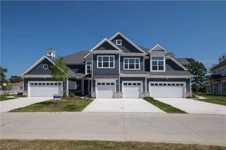 502 Port Side Drive, Avon Lake, OH 44012