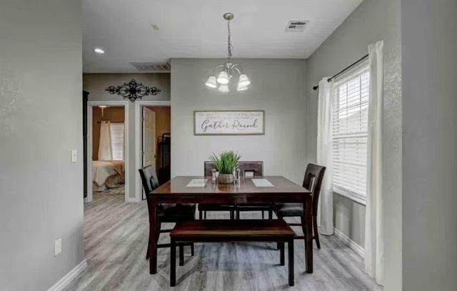 829 SW 40th Street, Moore, OK 73160
