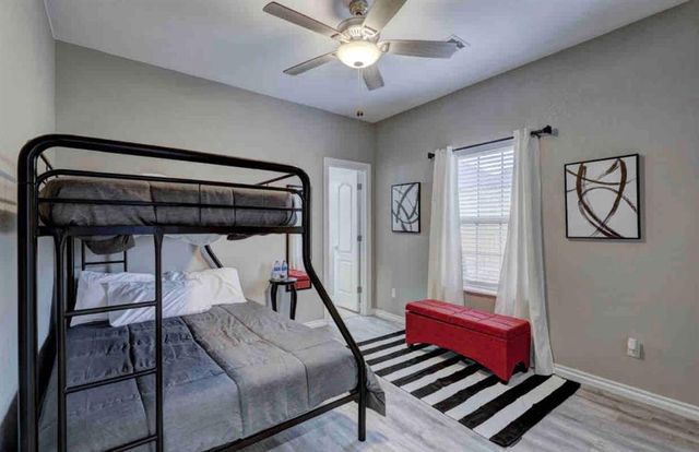 829 SW 40th Street, Moore, OK 73160