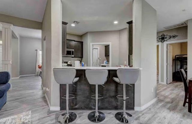 829 SW 40th Street, Moore, OK 73160