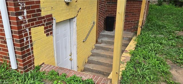 2219 Manchester Street, Winston-salem, NC 27105