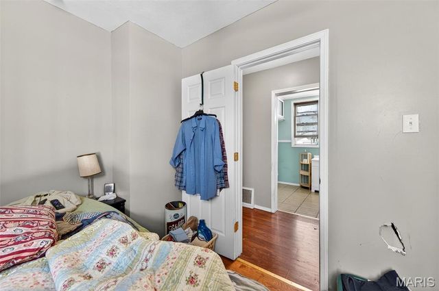 7331 Vermont Avenue, St Louis, MO 63111