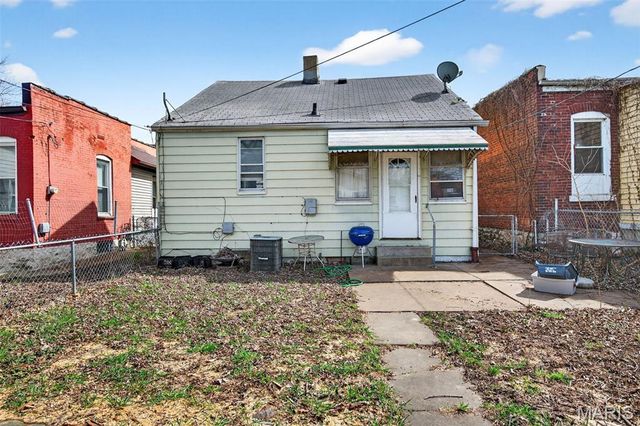7331 Vermont Avenue, St Louis, MO 63111