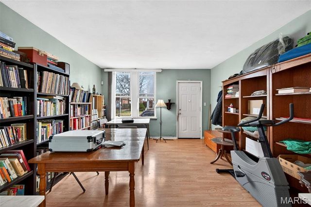 7331 Vermont Avenue, St Louis, MO 63111