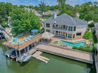 202 Edgemar Road, Montgomery, TX 77356