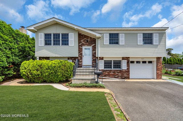 2025 Riviera Parkway, Point Pleasant, NJ 08742