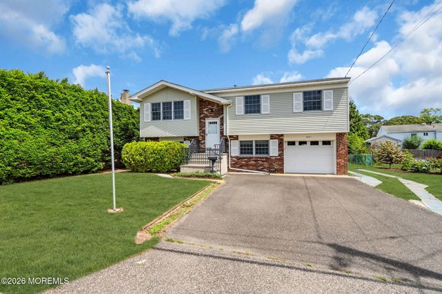 2025 Riviera Parkway, Point Pleasant, NJ 08742