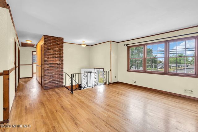 2025 Riviera Parkway, Point Pleasant, NJ 08742