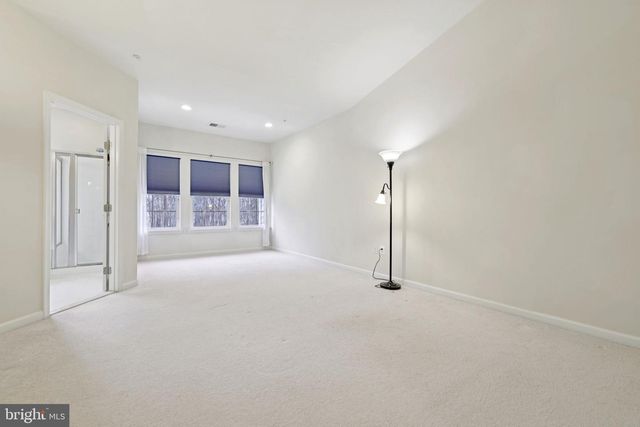 9646 ATTERBURY LN, Frederick, MD 21704