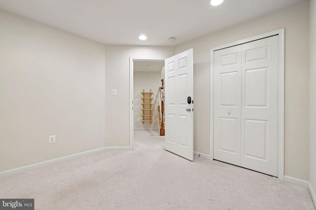 9646 ATTERBURY LN, Frederick, MD 21704