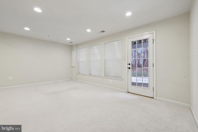 9646 ATTERBURY LN, Frederick, MD 21704