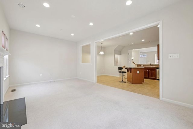 9646 ATTERBURY LN, Frederick, MD 21704