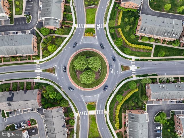 9646 ATTERBURY LN, Frederick, MD 21704