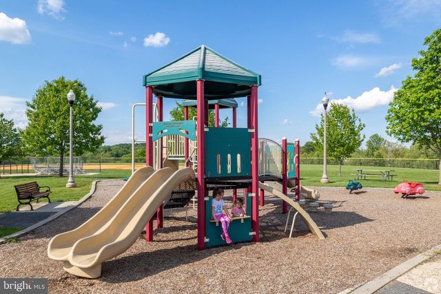 9646 ATTERBURY LN, Frederick, MD 21704