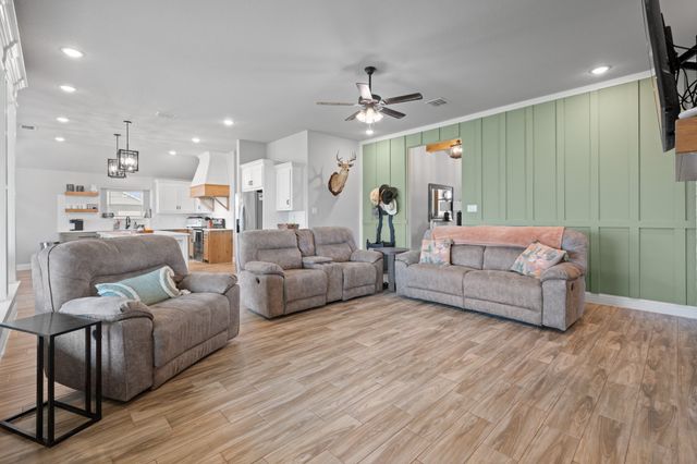 6317 Brookcrest Street, Godley, TX 76044