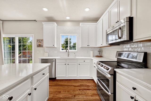 541 Stafford Drive, Westfield, IN 46074