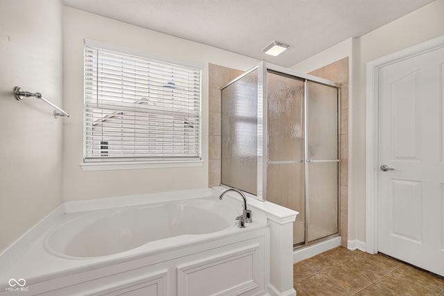 541 Stafford Drive, Westfield, IN 46074