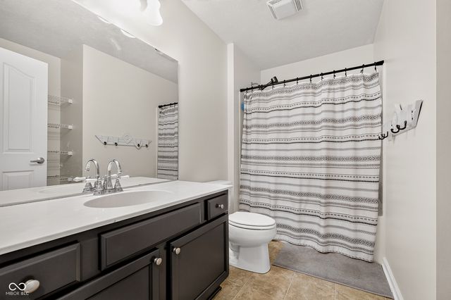 541 Stafford Drive, Westfield, IN 46074
