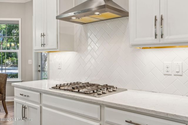 96109 HANGING MOSS Drive, Fernandina Beach, FL 32034