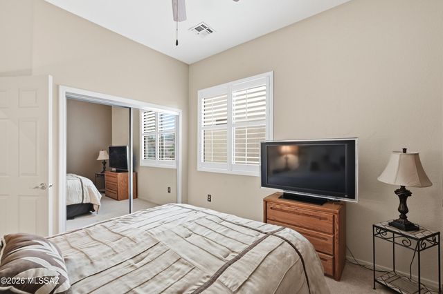 8083 W Greensleeves Way, Tucson, AZ 85743