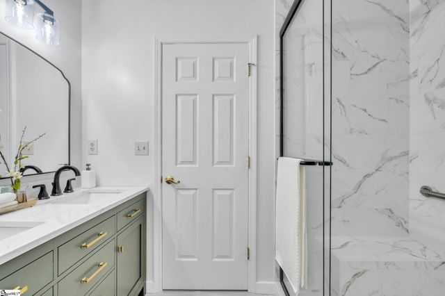 518 Windward Way, Greer, SC 29650