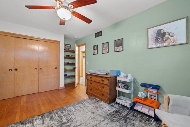 3337 Kensington COURT, Elmwood Park, WI 53405