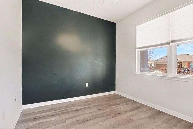 2735 ROWAN STREET, Tavares, FL 32778