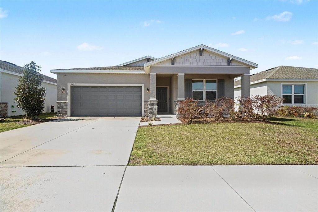 2735 ROWAN STREET, Tavares, FL 32778