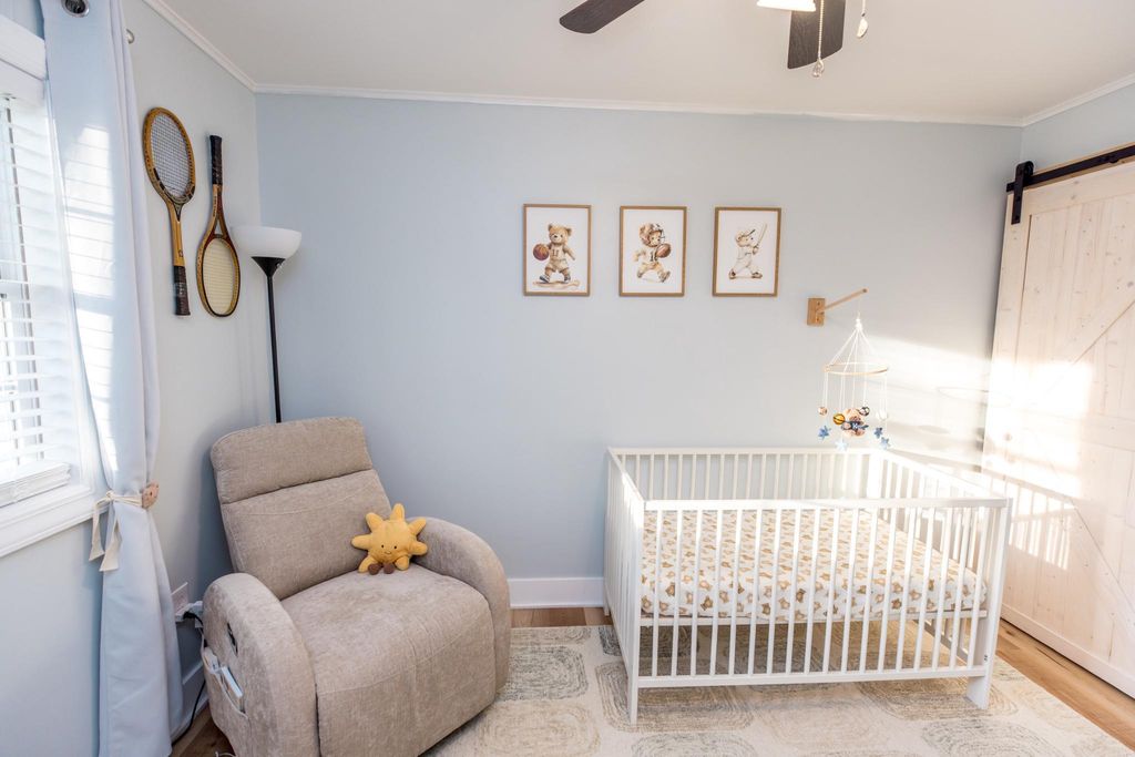 Image 13 of property listing at 3427 YORK ST, Manchester, MD 21102