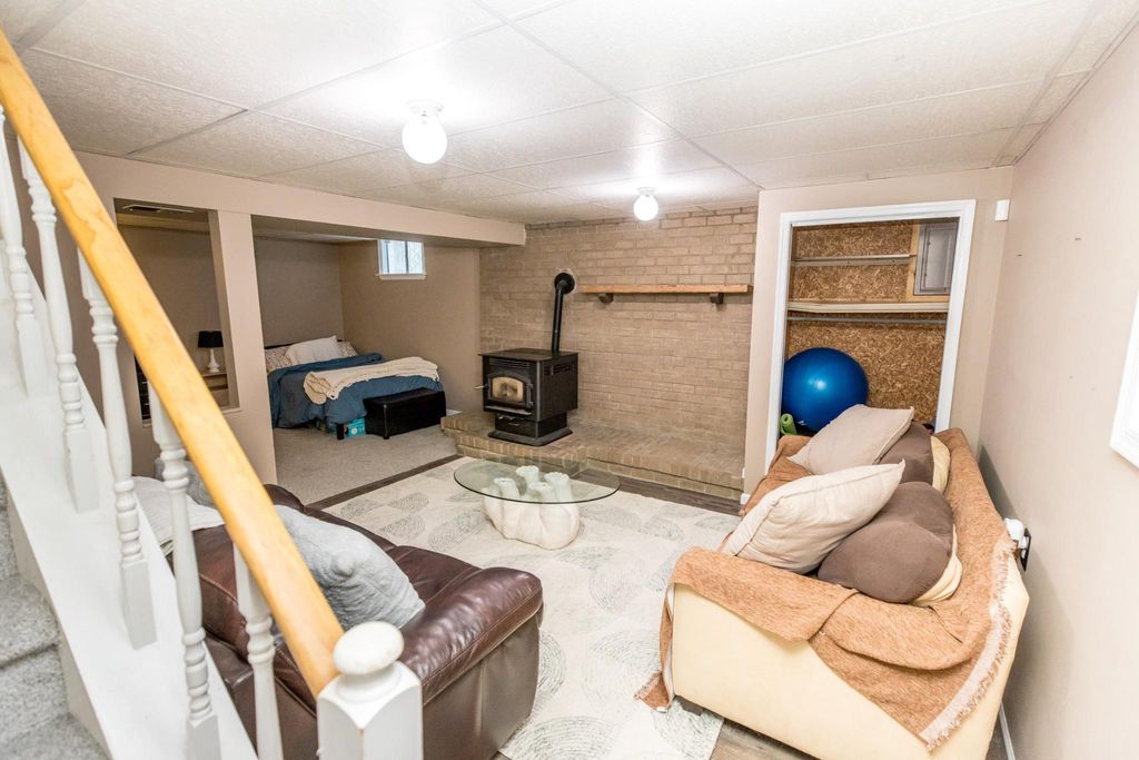 Image 16 of property listing at 3427 YORK ST, Manchester, MD 21102