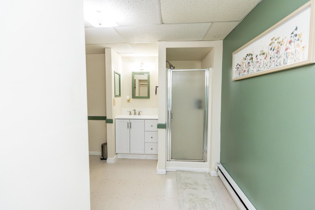 Image 19 of property listing at 3427 YORK ST, Manchester, MD 21102