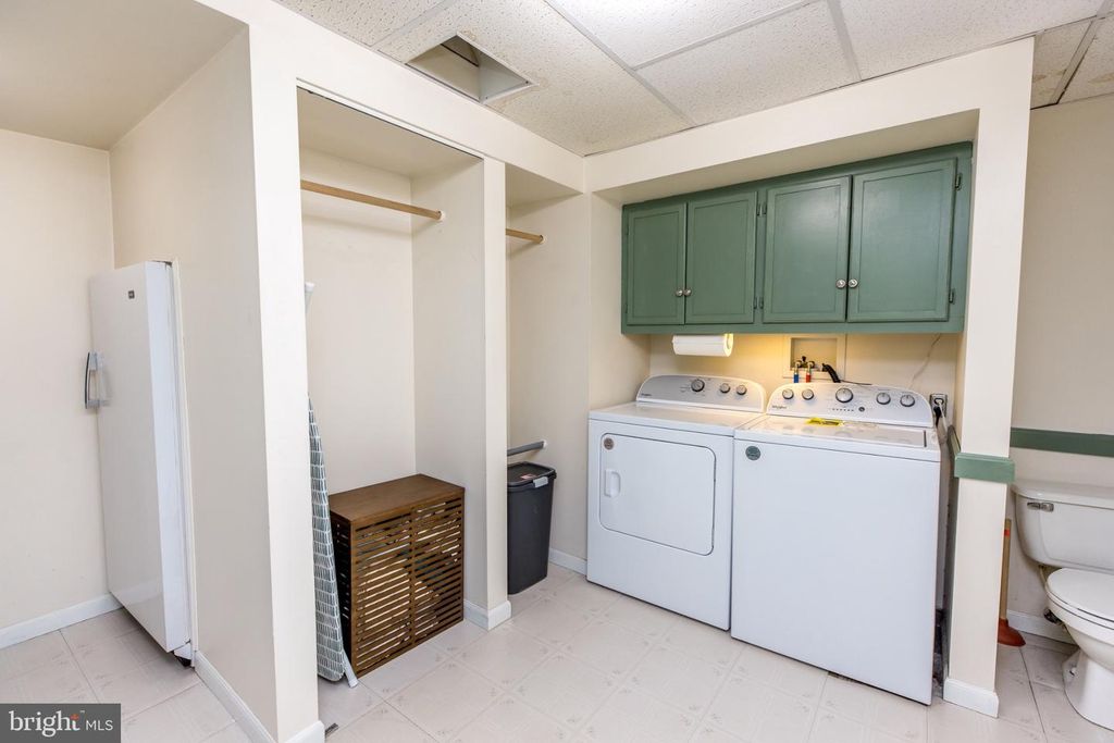 Image 21 of property listing at 3427 YORK ST, Manchester, MD 21102