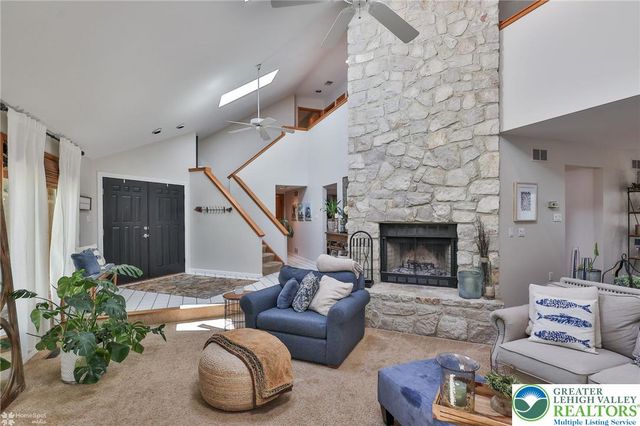 337 WOODLINE Road, Moore Twp, PA 18064